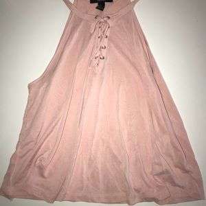 pink collar around neck shirt